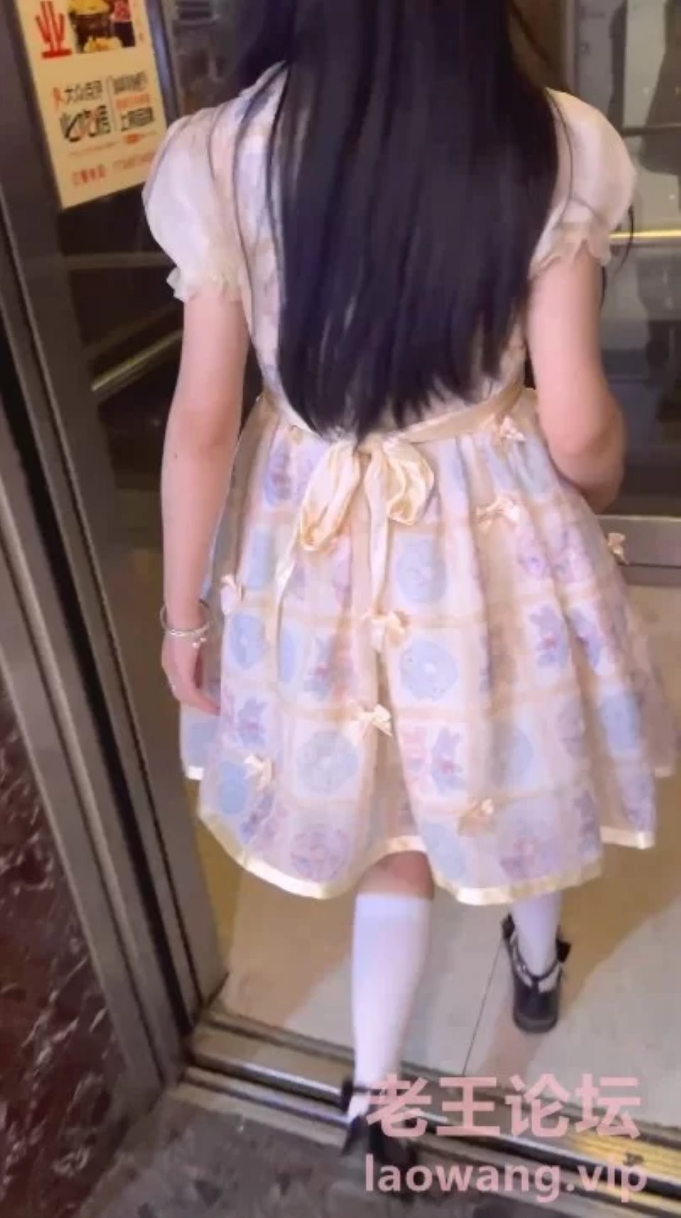 [自拍] [转载搬运] 338v原版无水印合集（顶级约炮大神 专约00后稚嫩妹） [338V+7.71G][百度盘]